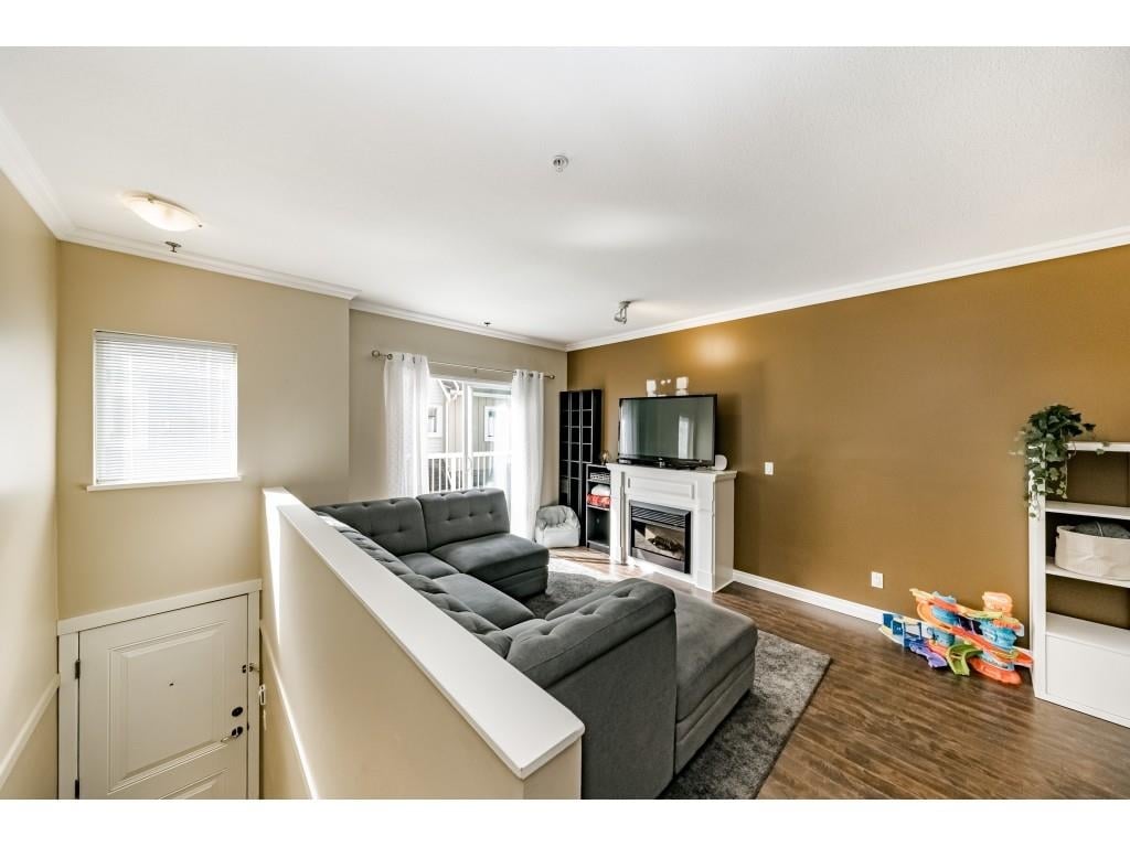 611-1661 Fraser Ave