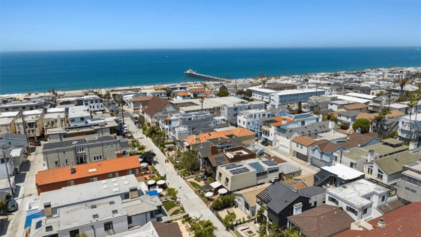  Navigating Downsizing in Manhattan Beach