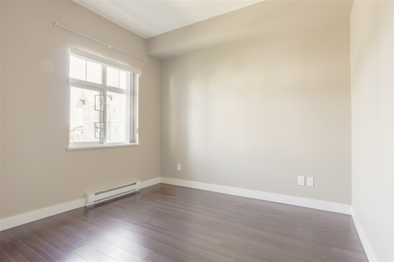 98-7388 Macpherson Ave