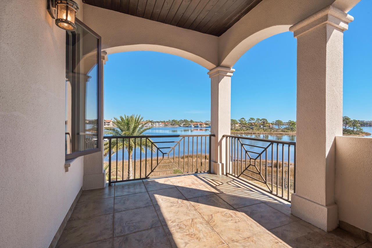 5236 Finisterre Drive