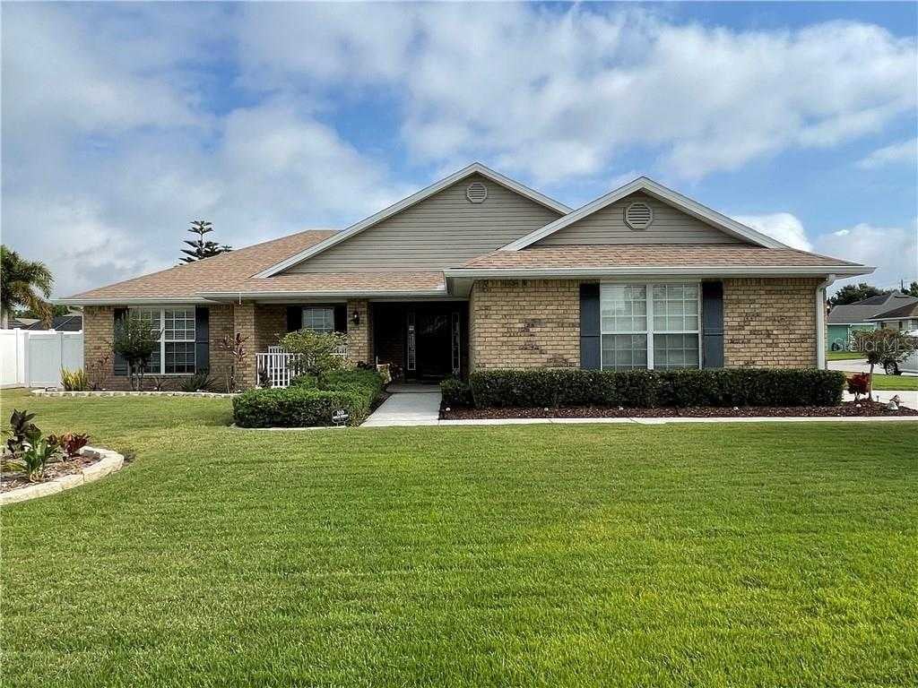 1585 DOVES VIEW CIRCLE