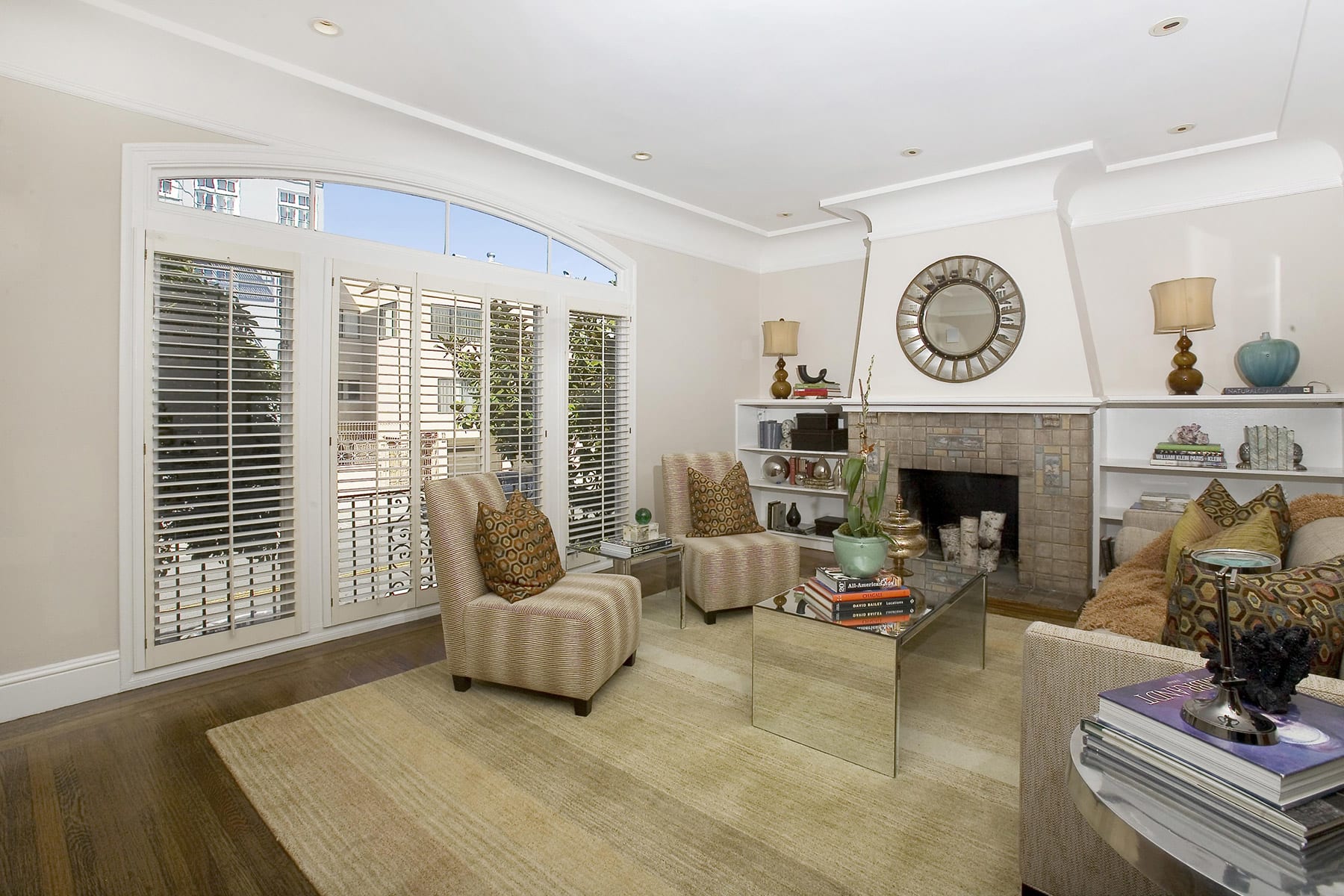 85 Cervantes Boulevard