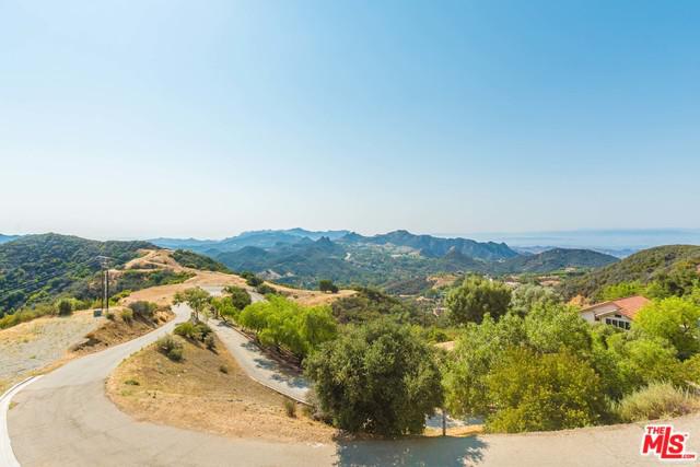 940 Latigo Canyon