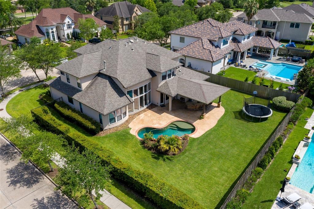 3311 Prestwick Square