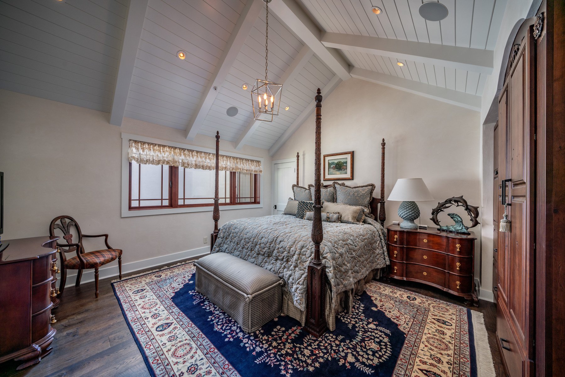 Luxurious Downtown Carmel Living