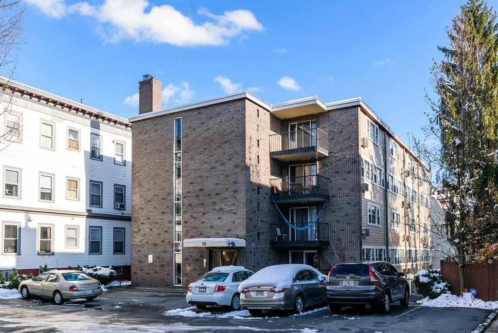 26 Inman St, #1B