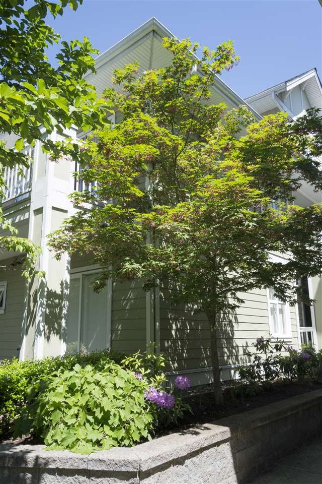 62-7388 Macpherson Ave