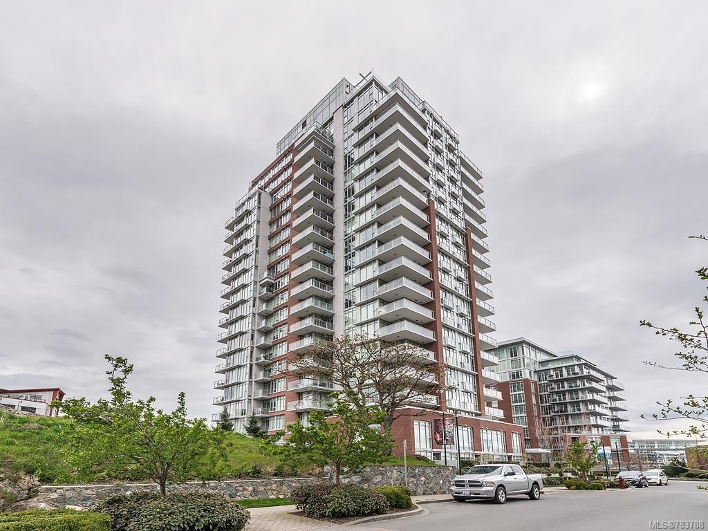 1706-83 Saghalie Rd