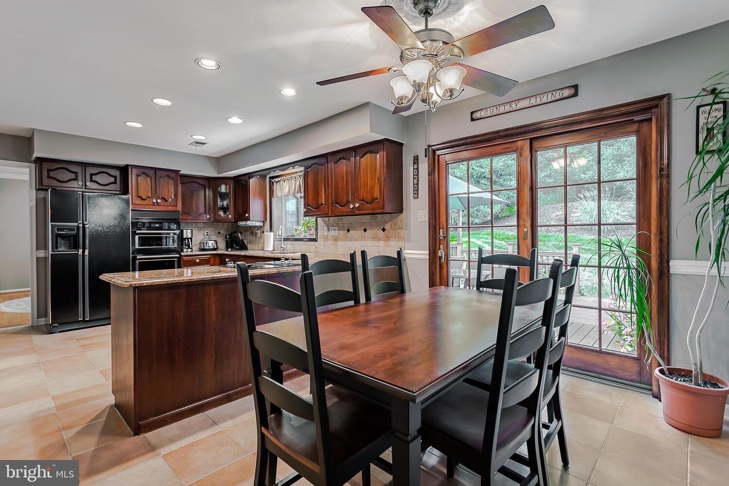 934 Crum Creek Rd