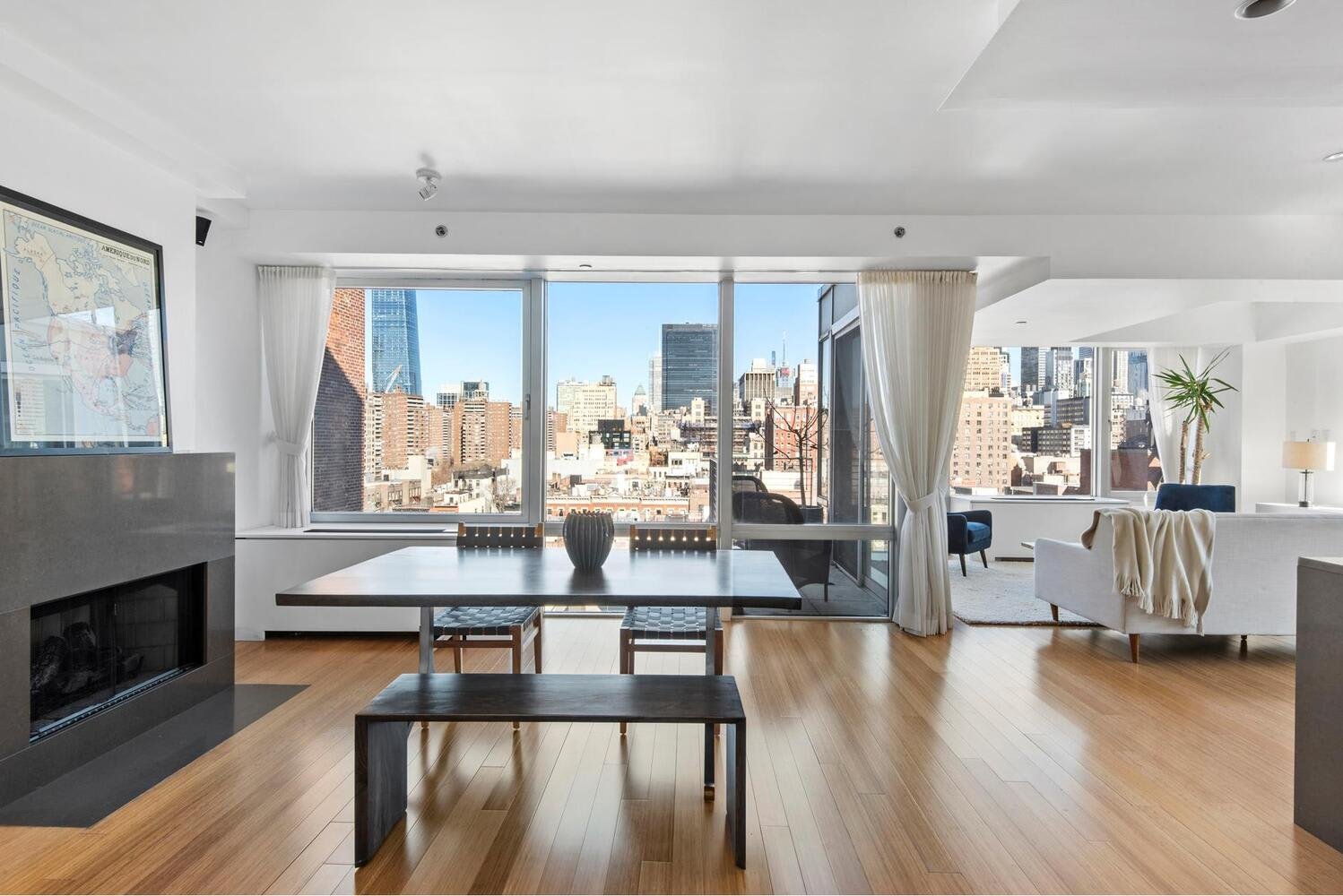 245 W 19th St, Unit PH3