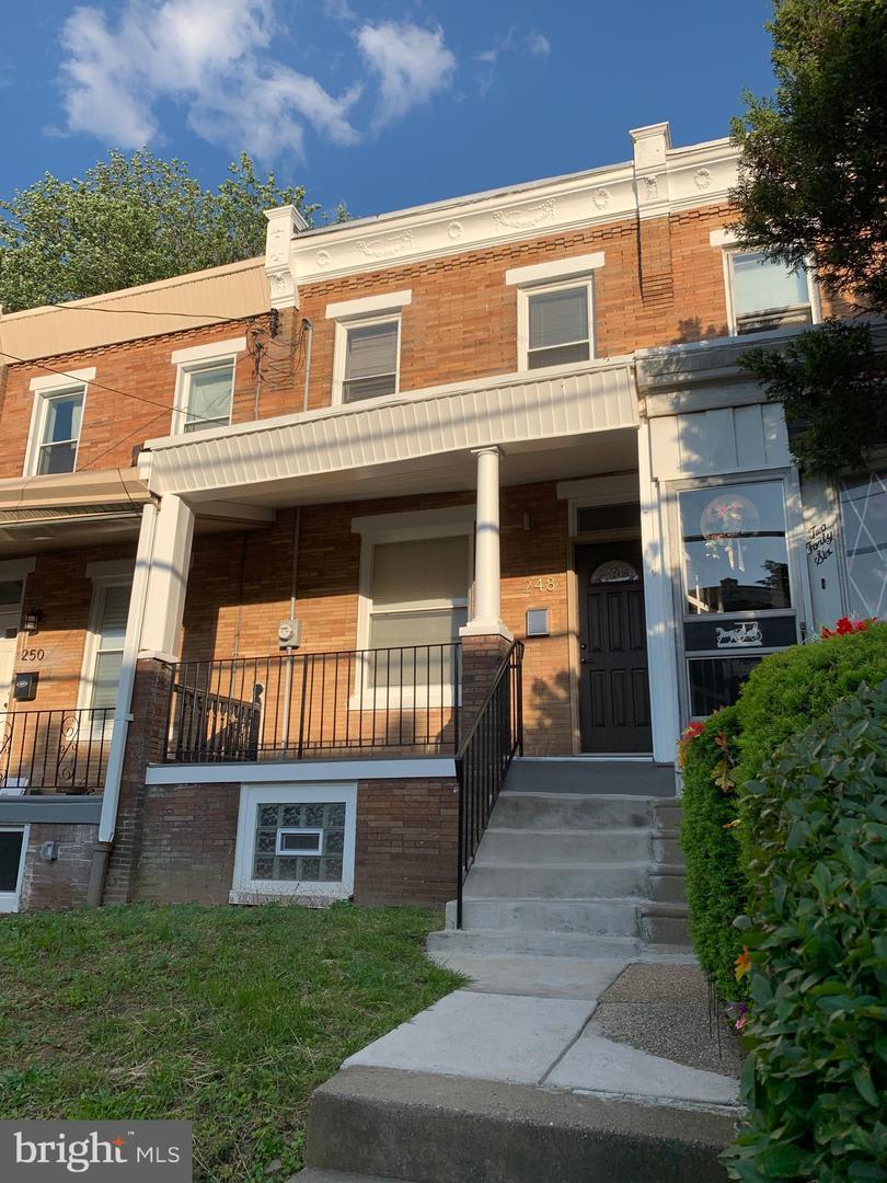 248 E Montana St
