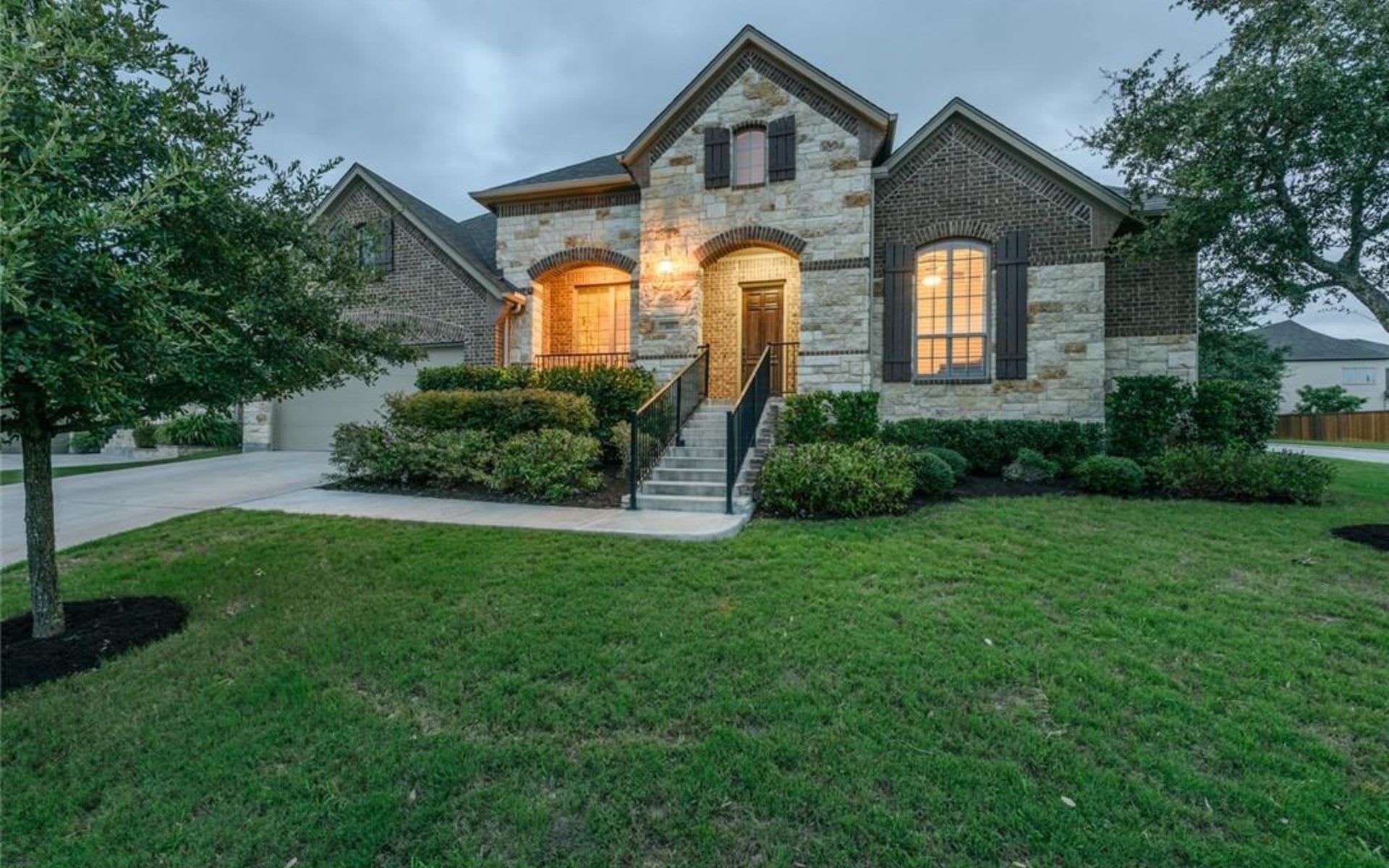365 Mirafield Ln