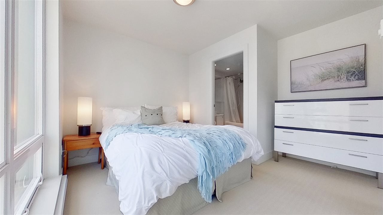 1705-565 Smithe Street, Vancouver