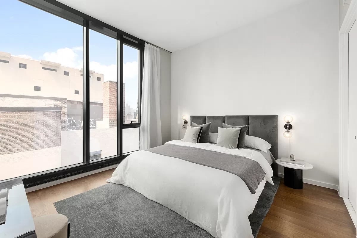 570 Broome St, #16B