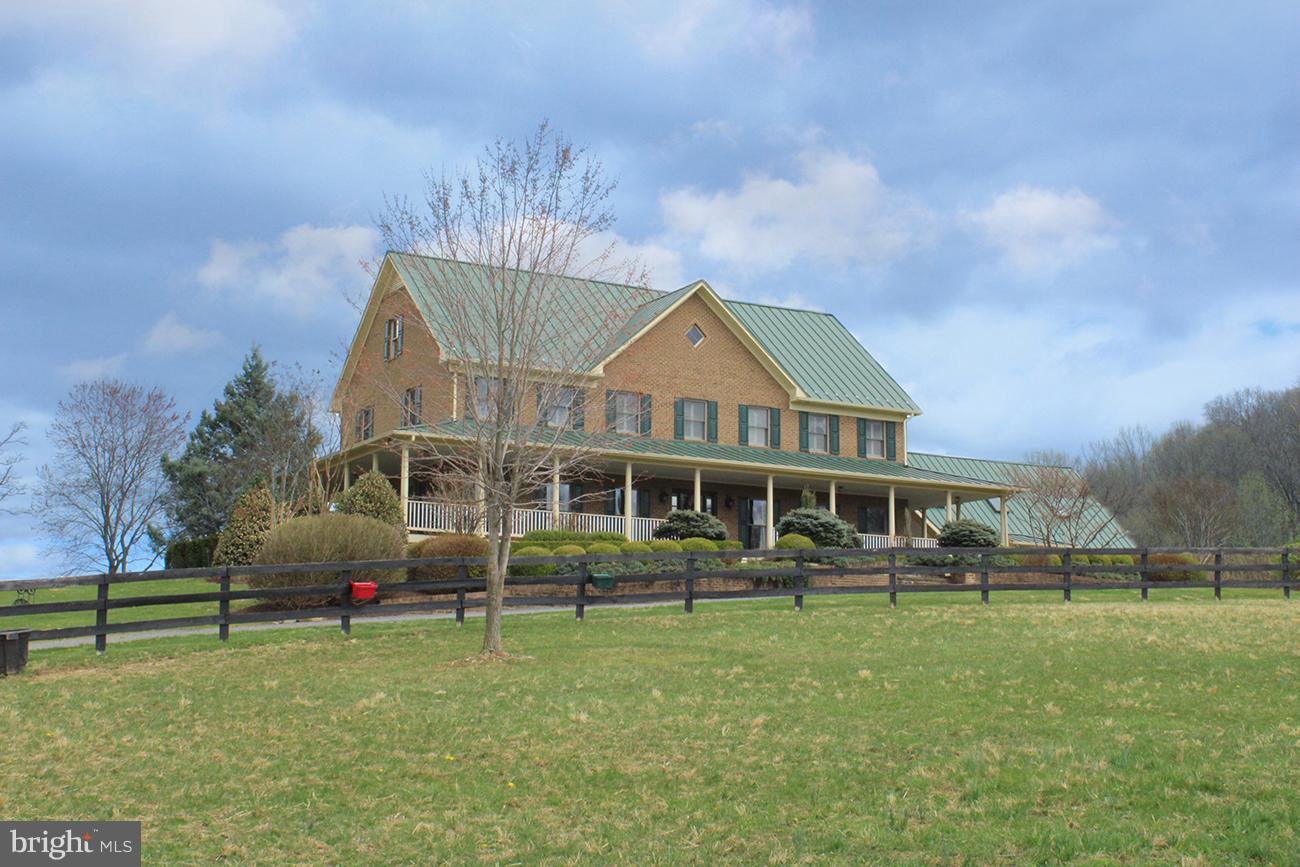 10299 Possum Hollow Dr