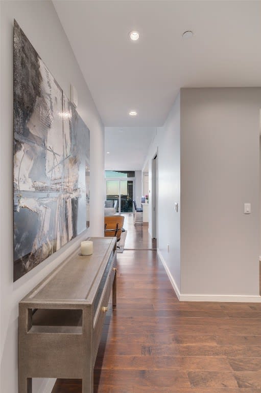 200 Congress Ave, #23F
