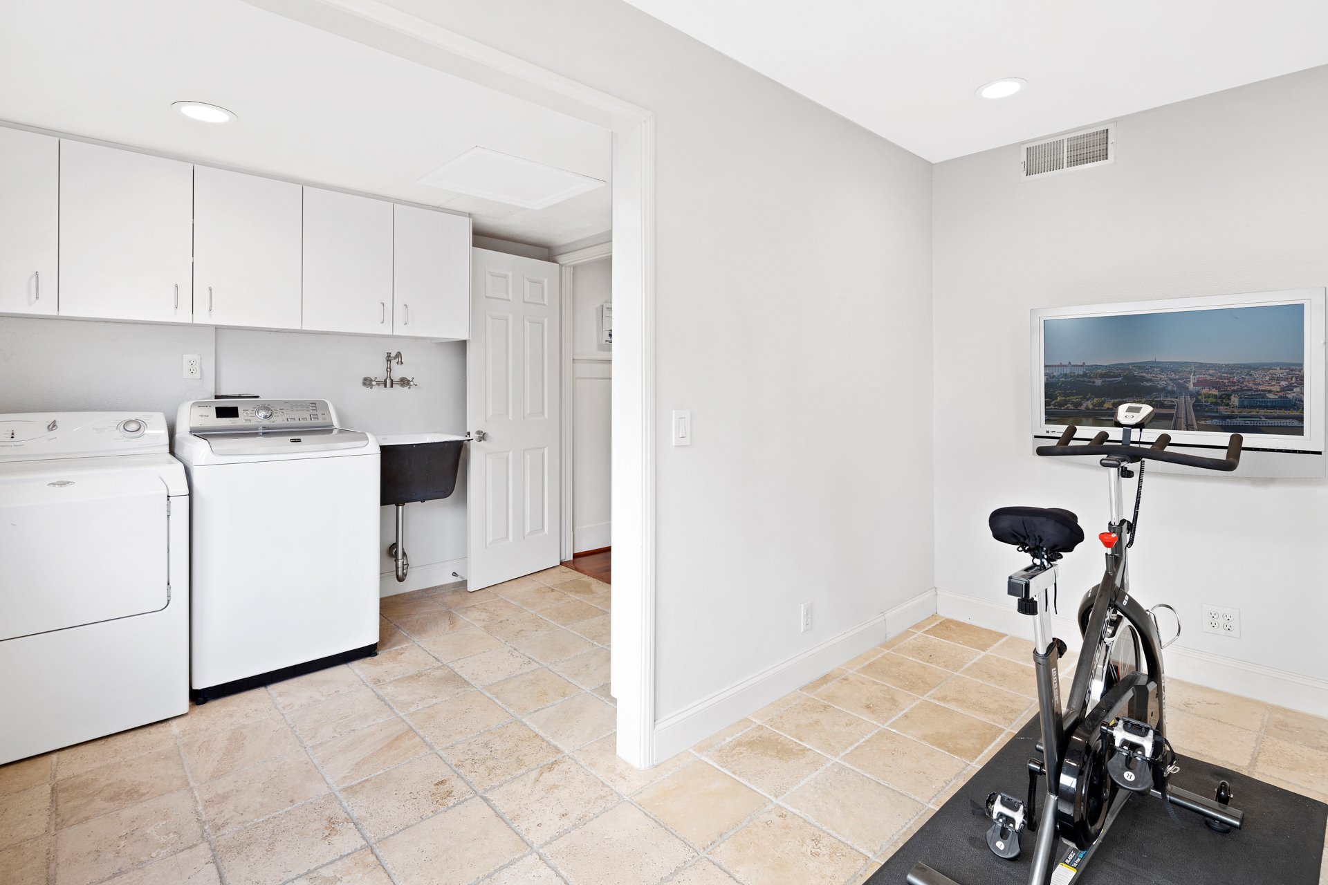 2709 Starbird Dr