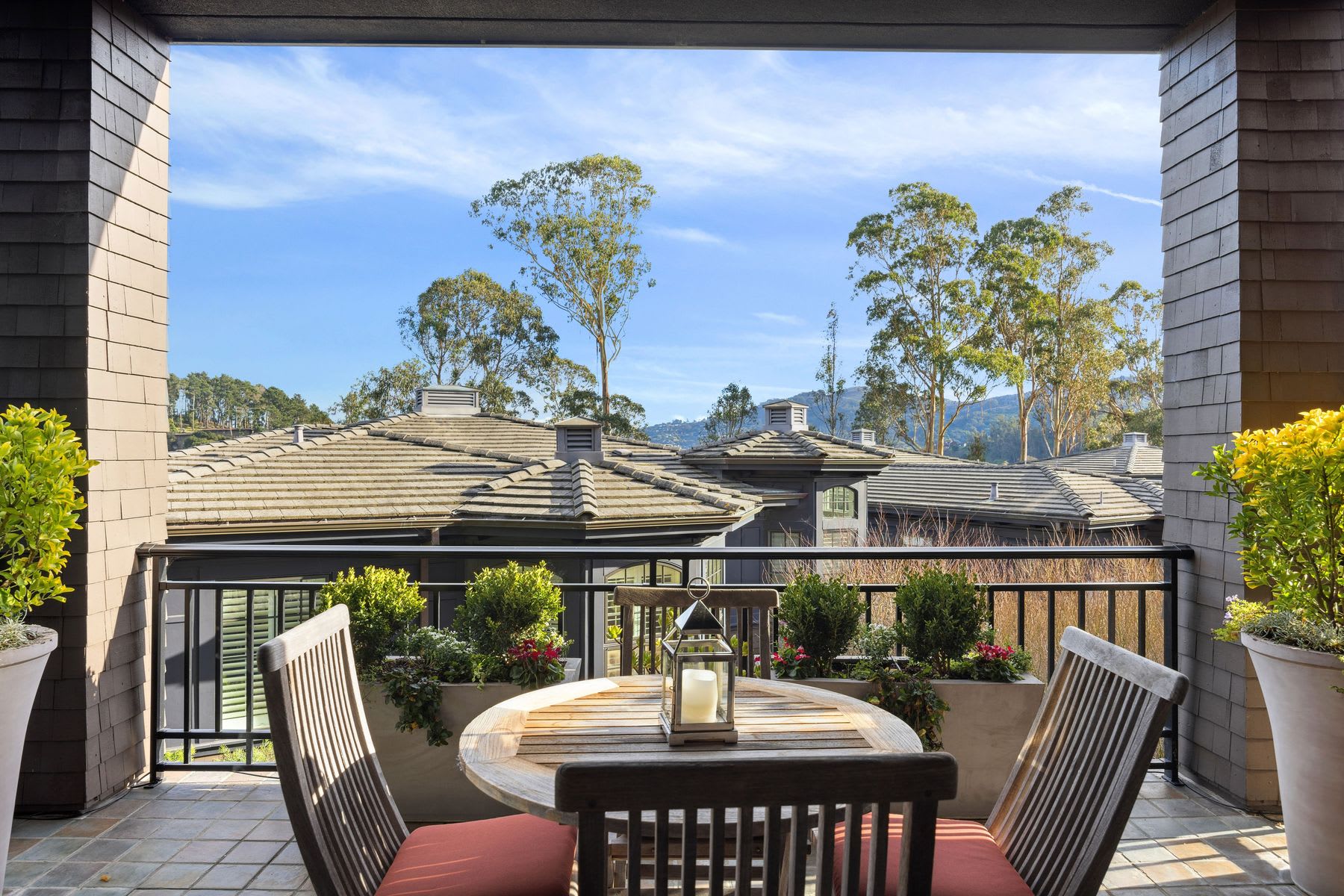 54 De Silva Island Drive