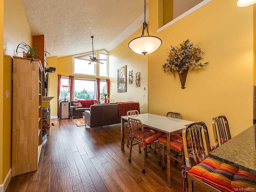 403-3210 Jacklin Rd