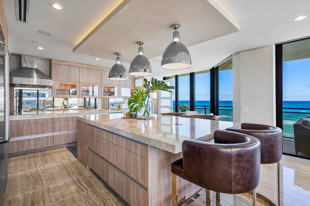 Scott Gordon Group Closes $5M Sale on Premier Palm Beach Condo