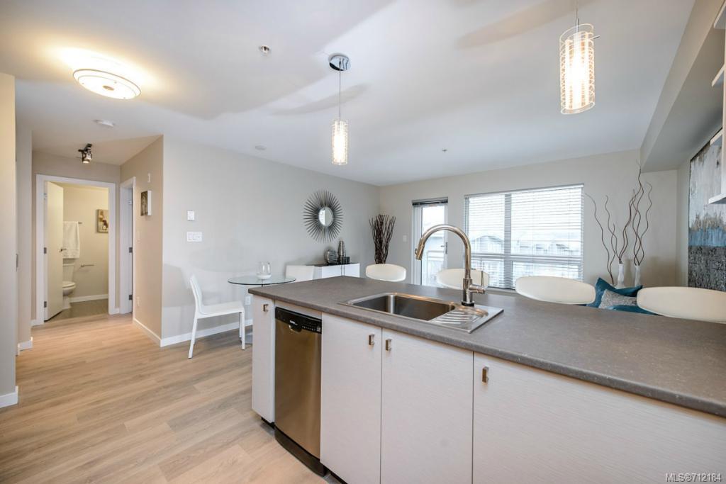 307-785 Tyee Rd, Victoria