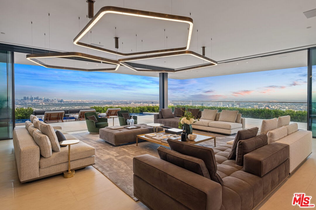 Spot Estate