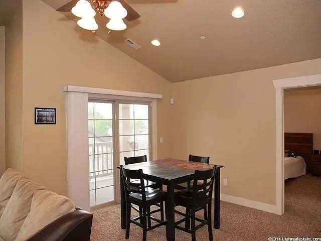 89 E Bridle Villa Dr