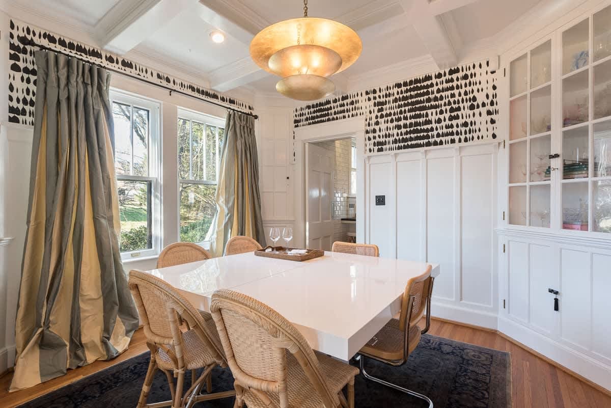 Prepping for the Holidays: Hosting Must-Haves