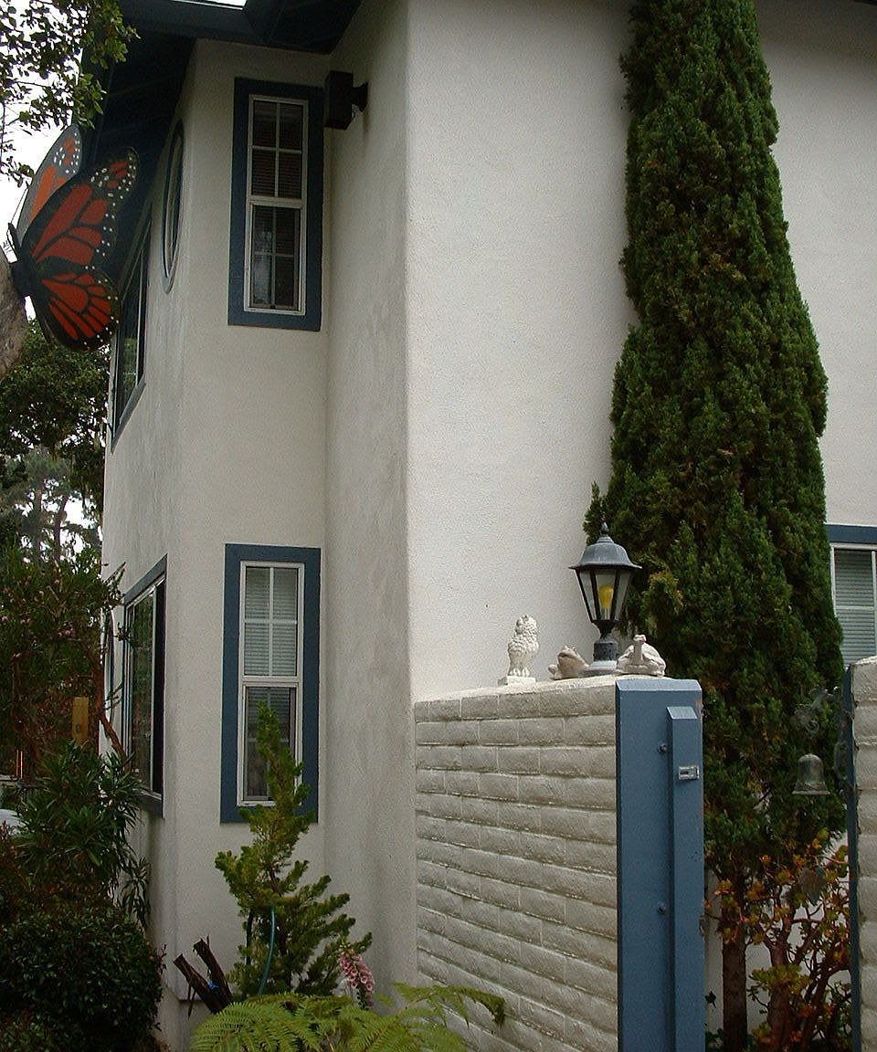 1097 Presidio Rd