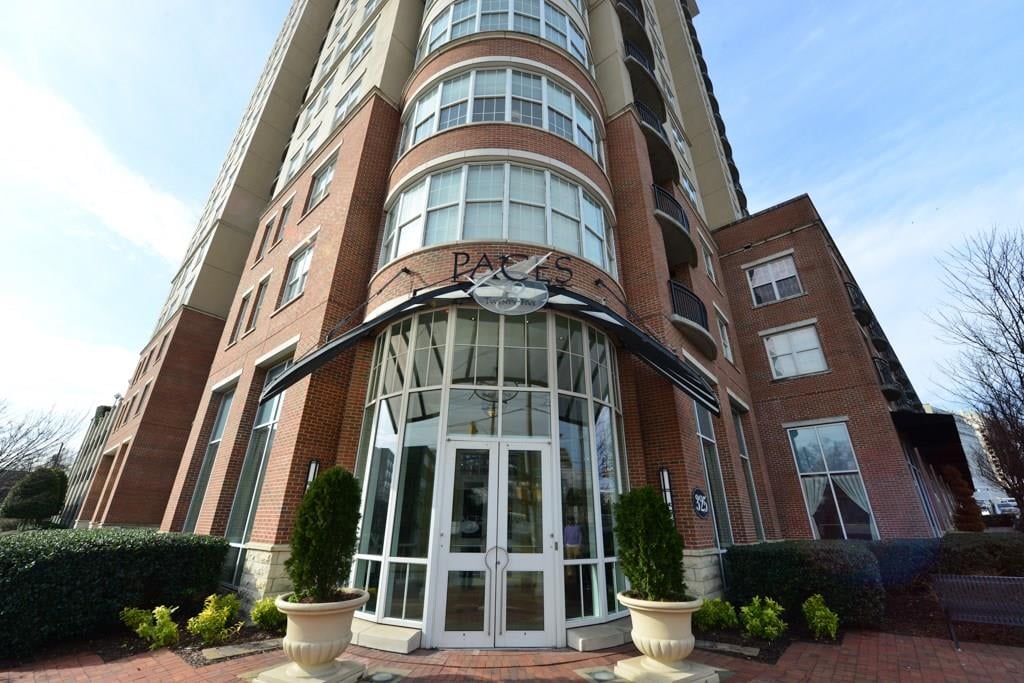 325 E Paces Ferry Rd #1707
