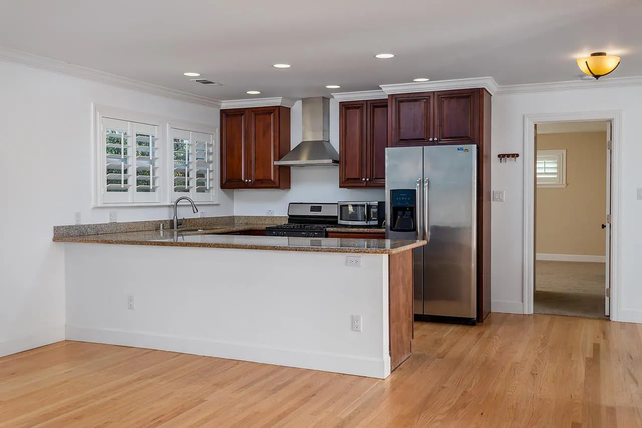 38 Cameo Ct