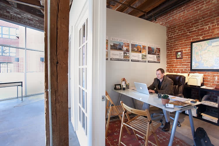 An Inside Look At the Life of a Real Estate Agent