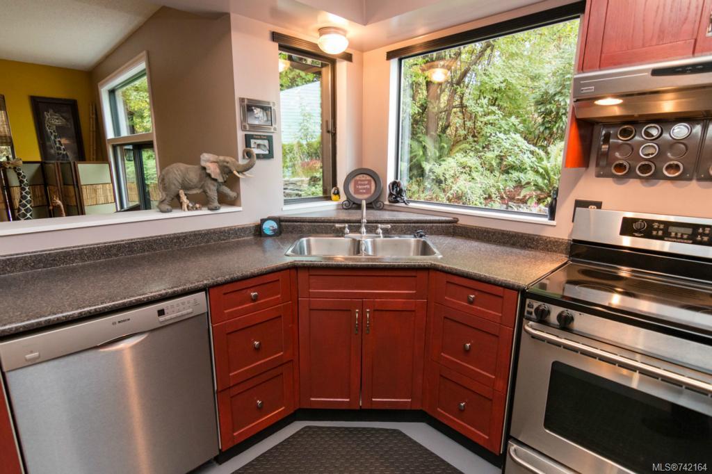 28 Falstaff Pl