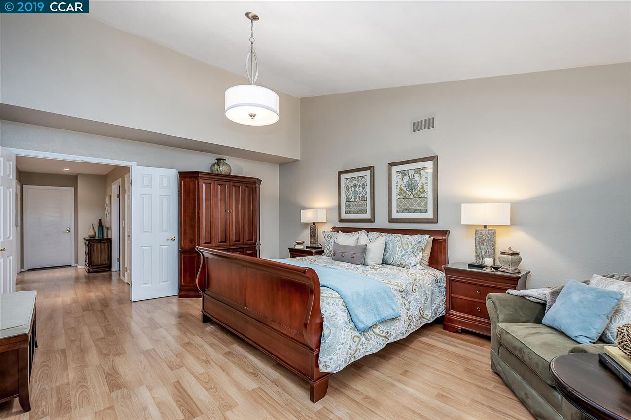 649 Adobe Dr