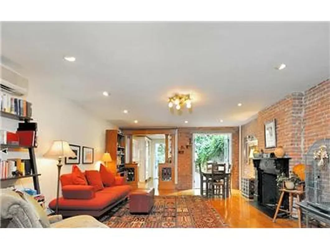 636 West End Avenue Unit: 1