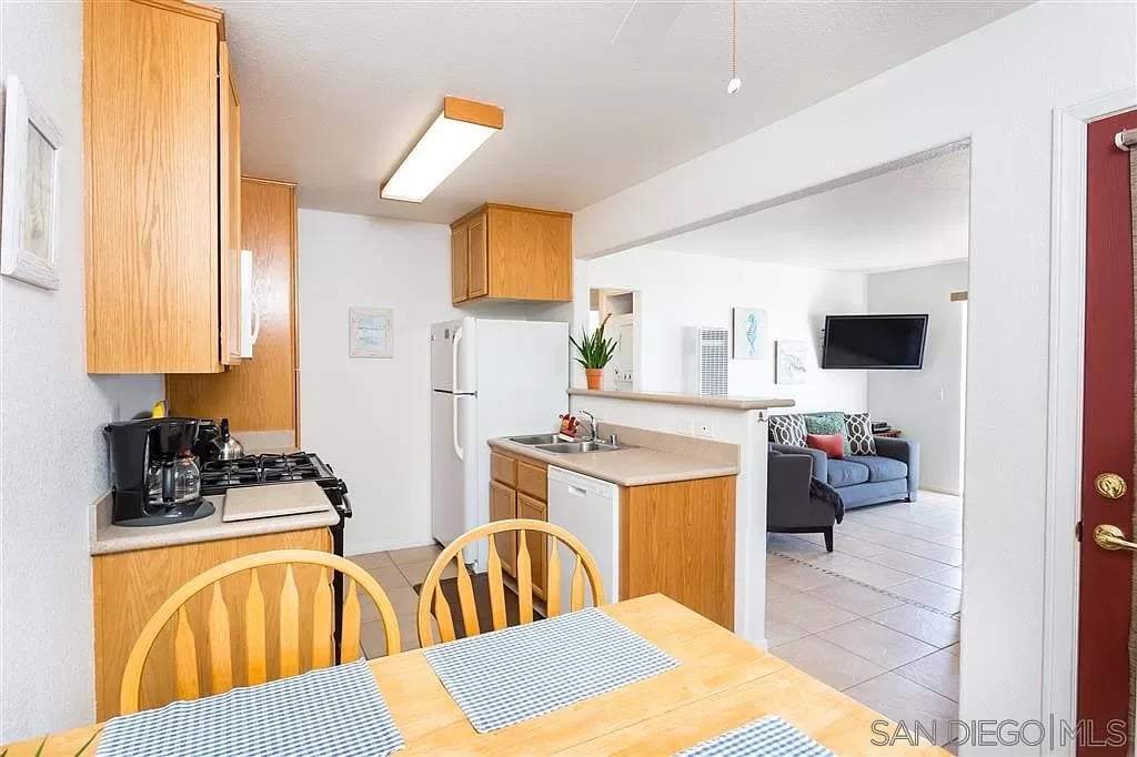 3253 Ocean Front Walk