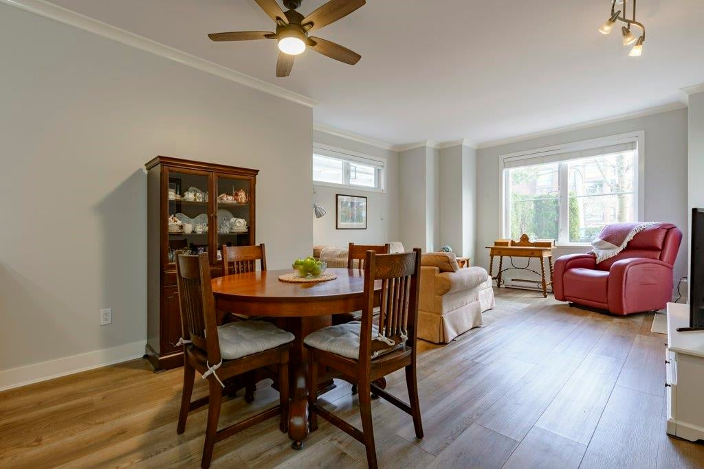 101-1375 View Cres