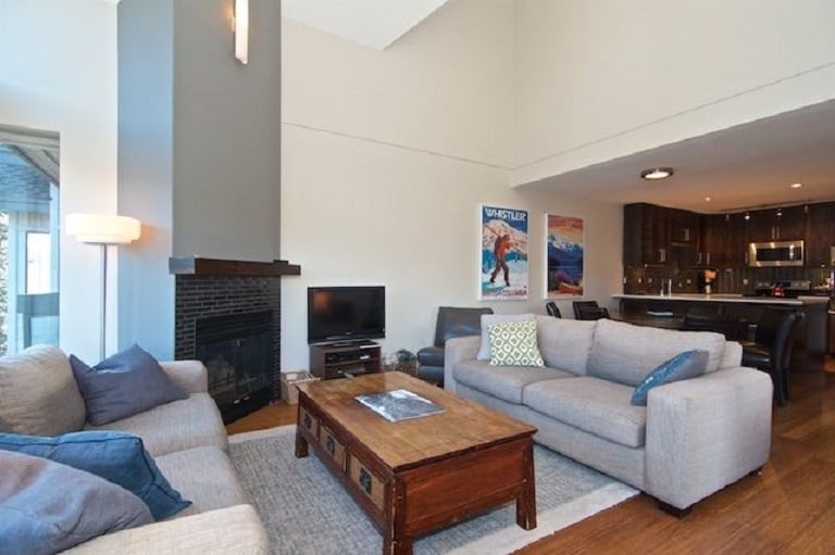 302-3212 Blueberry Dr