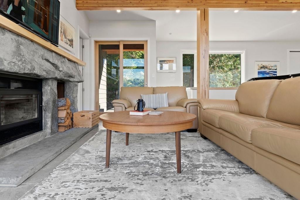 1135 Copper Dr