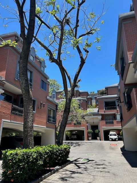 Country Club View Penthouse, Escazu, San Jose