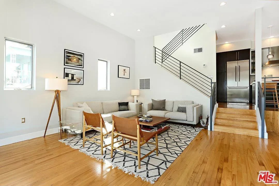 739 N Avenue 63