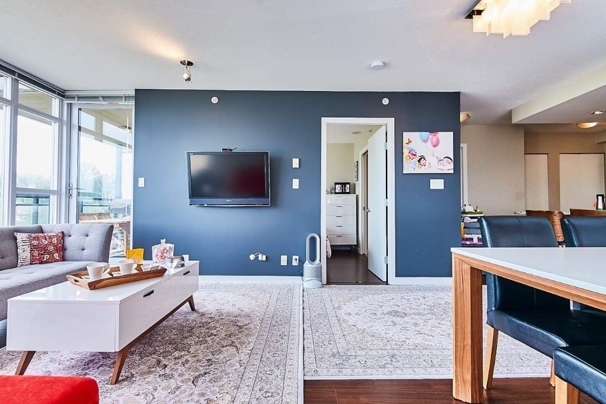 805-555 Delestre Ave