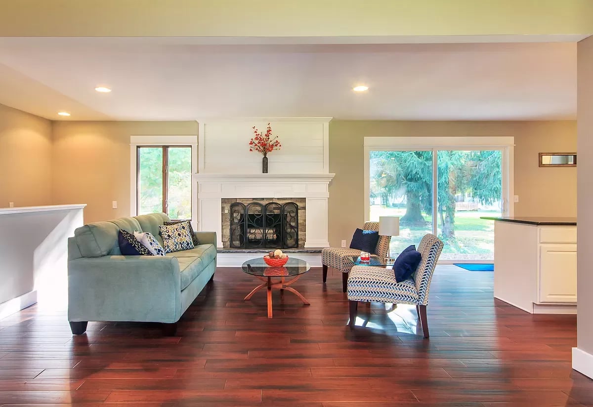 6529 Linden Cr