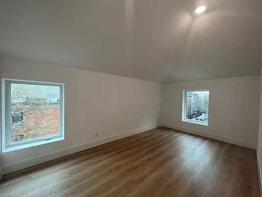 159 Franklin Street Unit: 2