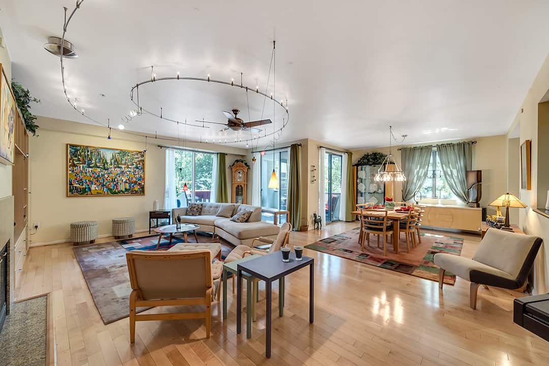 [Virtual Tour] Unmatched Comfort & Ease in this 2,024 SqFt Downtown Condo <1 Mile from Future Google Campus