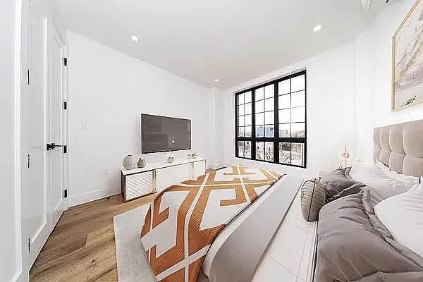 311 Franklin Avenue, Apt 3-A