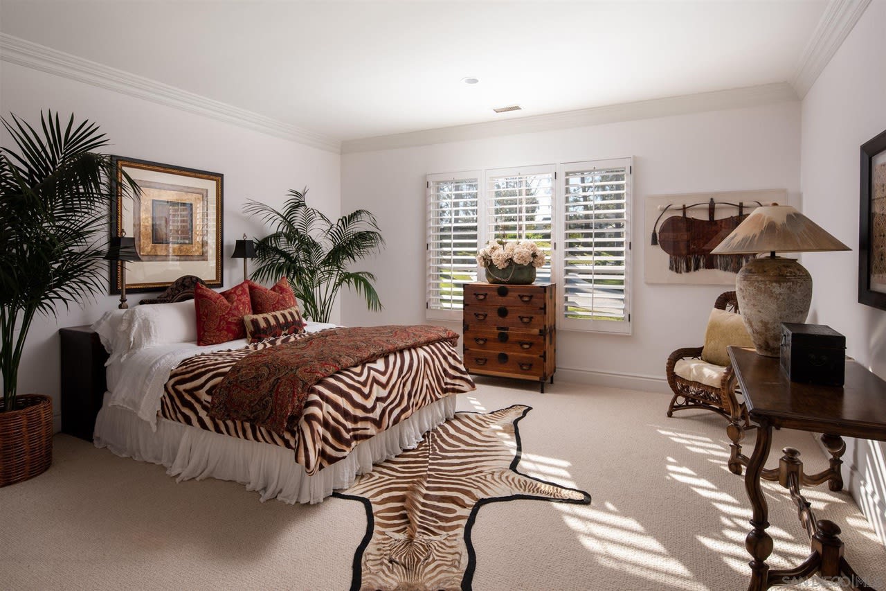 16364 Via Cazadero