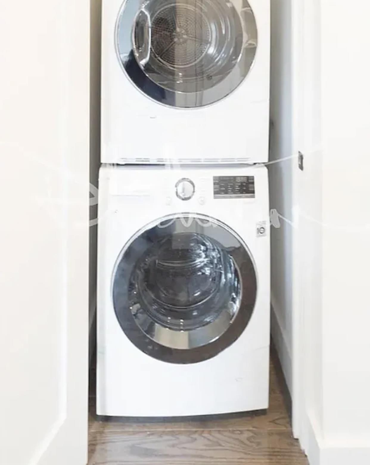 152 Thompson Street, Apt 2-B