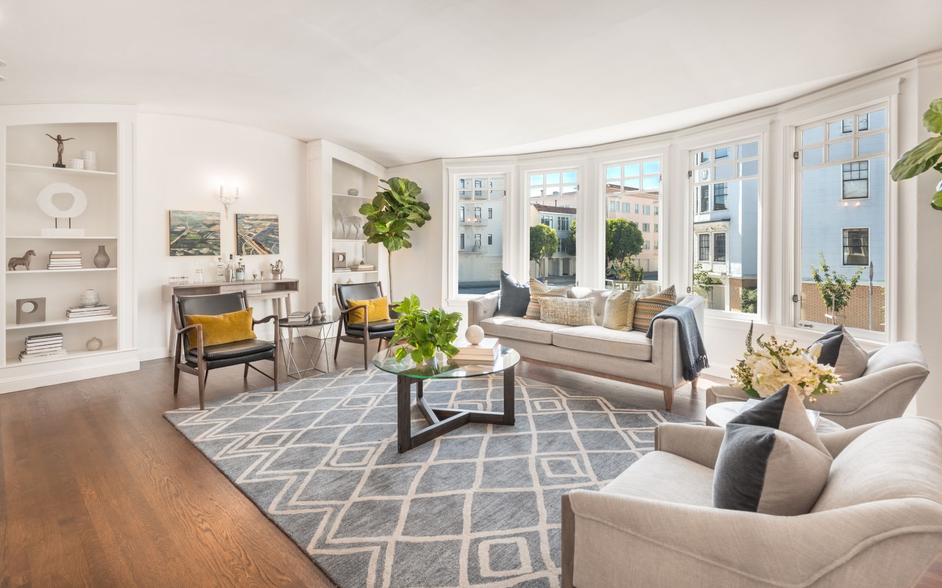 26 Cervantes Blvd