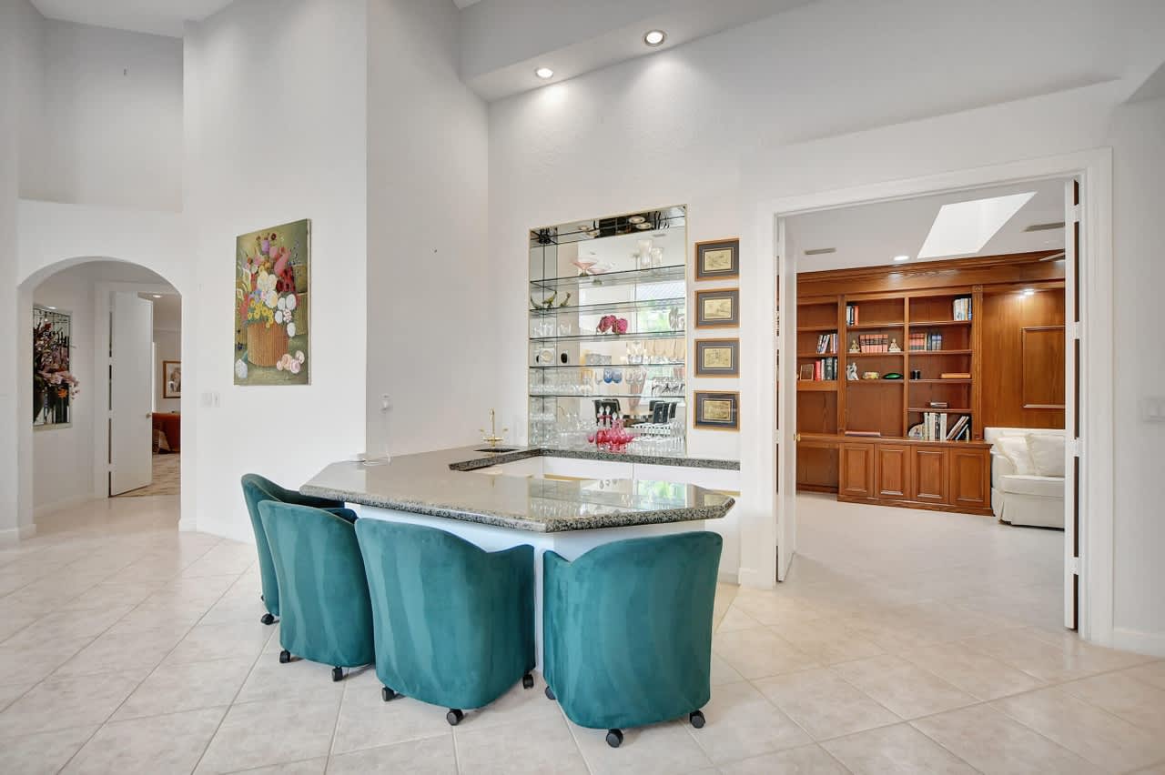 3564 NW Clubside Cir